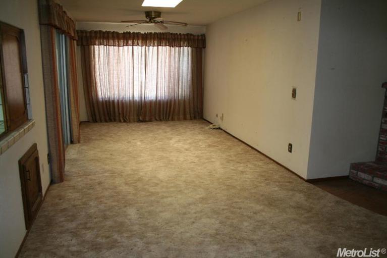 1409 Hillview Dr, Modesto, CA 95351 photo 5