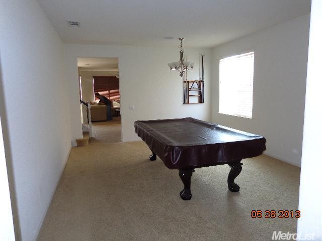 1737 Image Dr, Manteca, CA 95337 photo 2