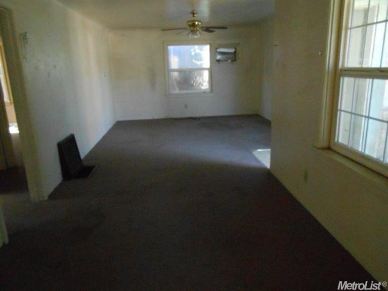 609 Marshall Ave, Modesto, CA 95351 photo 3