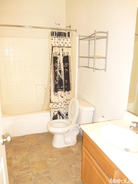17365 Pheasant Downs Rd, Lathrop, CA 95330 photo 3
