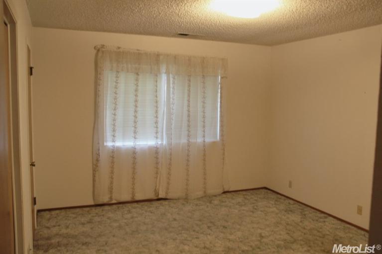 2517 Canyon Dr, Modesto, CA 95351 photo 8