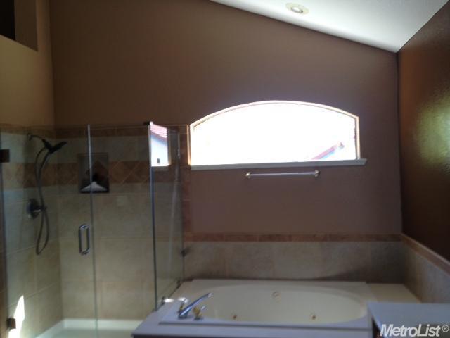 3628 Effingham Ln, Modesto, CA 95357 photo 7