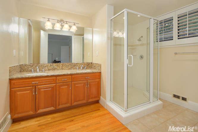 43427 Almond, Davis, CA 95618 photo 13