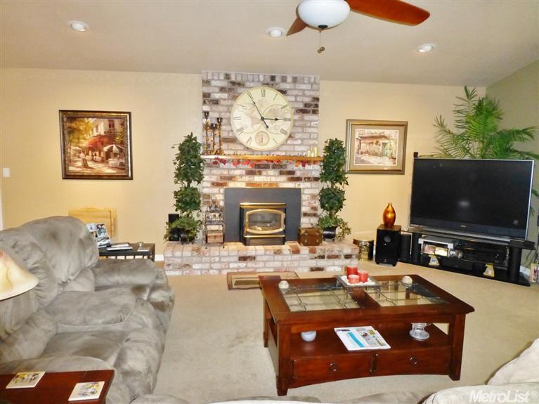 408 Ward Ct, Manteca, CA 95336 photo 7