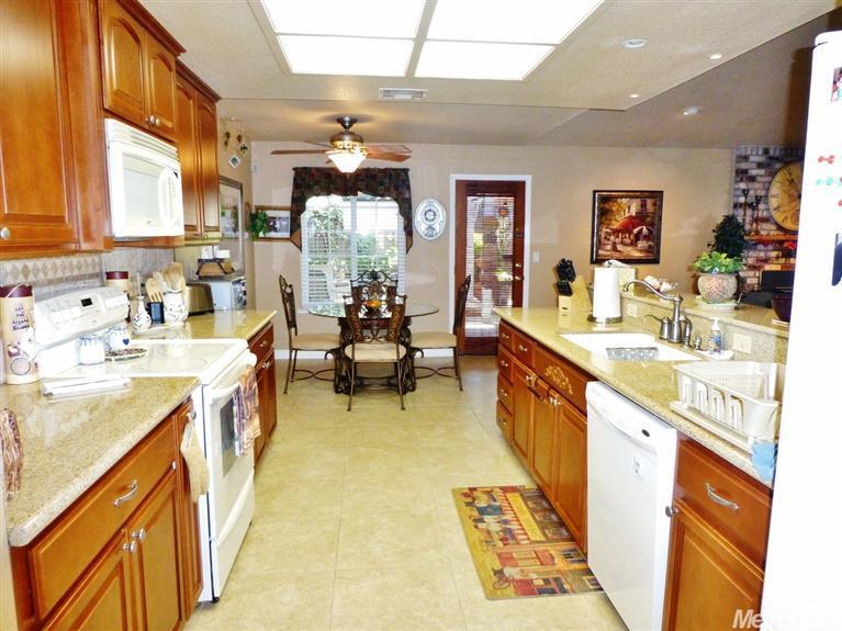 408 Ward Ct, Manteca, CA 95336 photo 3