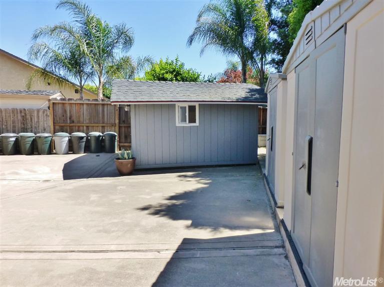 408 Ward Ct, Manteca, CA 95336 photo 23