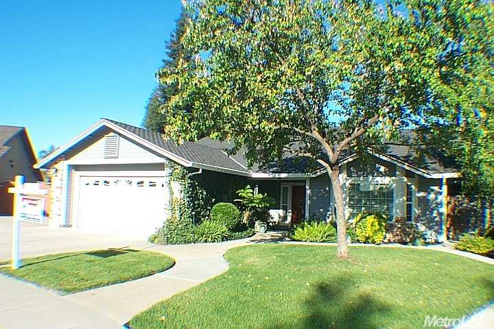408 Ward Ct, Manteca, CA 95336 photo 1