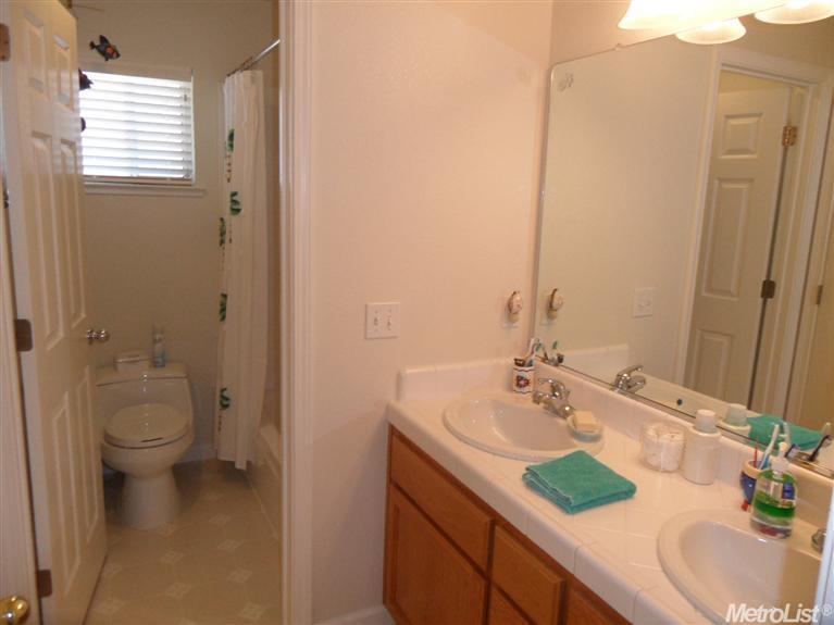 1512 Olympic Dr, Davis, CA 95616 photo 18