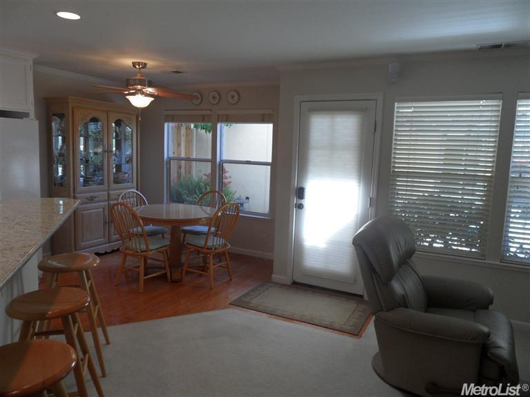 1512 Olympic Dr, Davis, CA 95616 photo 4