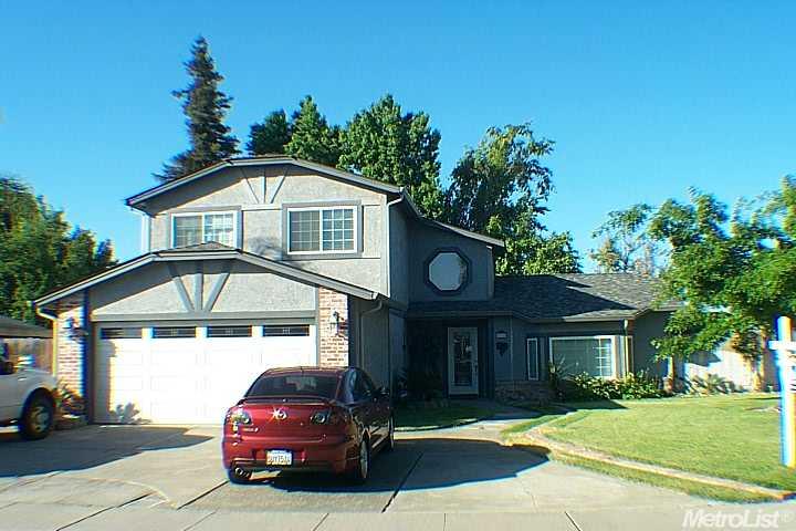 570 Ward Way, Manteca, CA 95336 photo 1