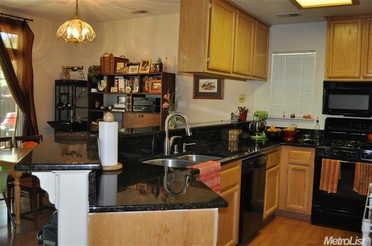 1435 Farragut Cir, Davis, CA 95618 photo 5