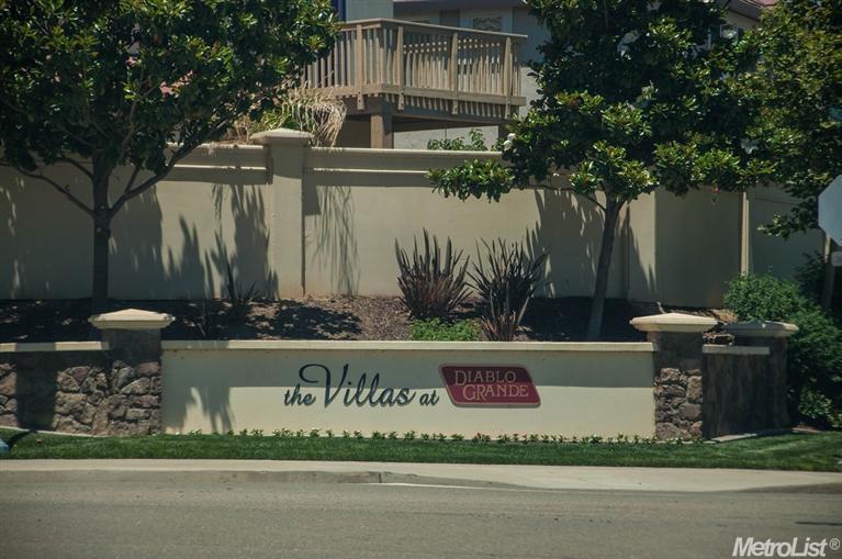 9320 Jacks Pl, Patterson, CA 95363 photo 2