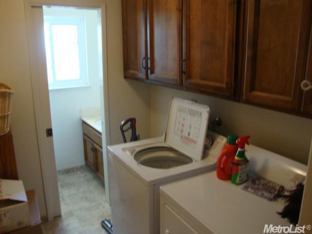 5277 Glancy Dr, Carmichael, CA 95608 photo 10