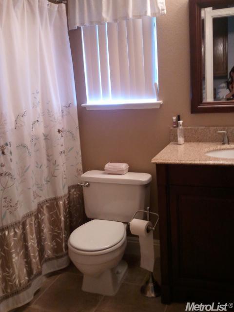 35 Phillips Ct, Tracy, CA 95376 photo 10