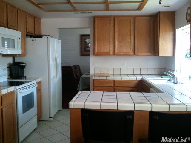 35 Phillips Ct, Tracy, CA 95376 photo 8