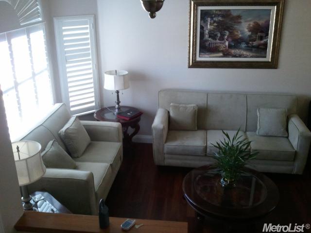35 Phillips Ct, Tracy, CA 95376 photo 4