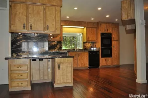 3832 Waimea Ln, Modesto, CA 95355 photo 5