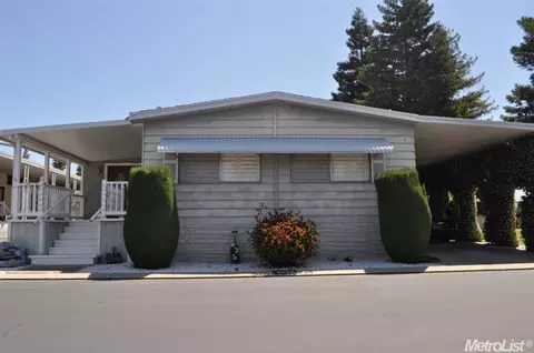 3832 Waimea Ln, Modesto, CA 95355 photo 2