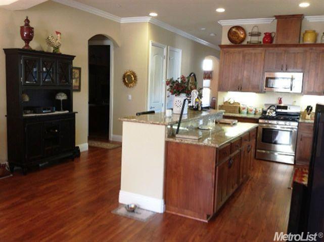 3827 Olive Ln, Carmichael, CA 95608 photo 6