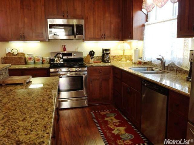 3827 Olive Ln, Carmichael, CA 95608 photo 8