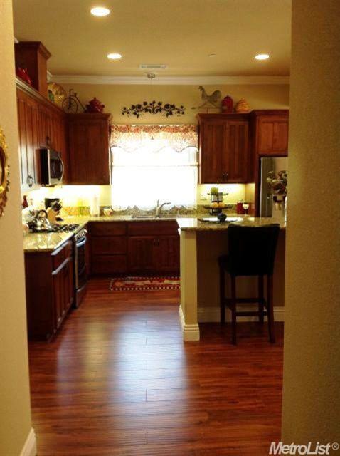 3827 Olive Ln, Carmichael, CA 95608 photo 5