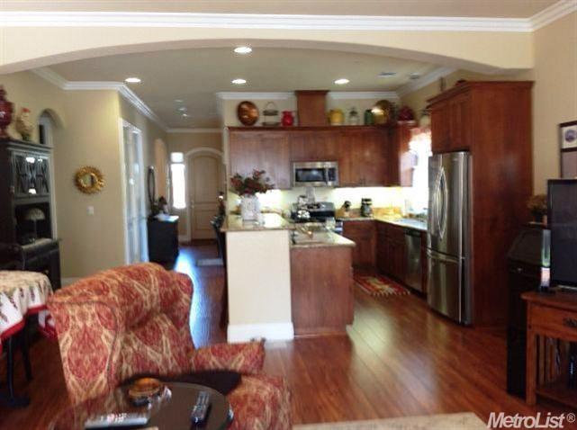 3827 Olive Ln, Carmichael, CA 95608 photo 4