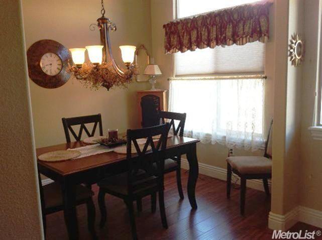 3827 Olive Ln, Carmichael, CA 95608 photo 9
