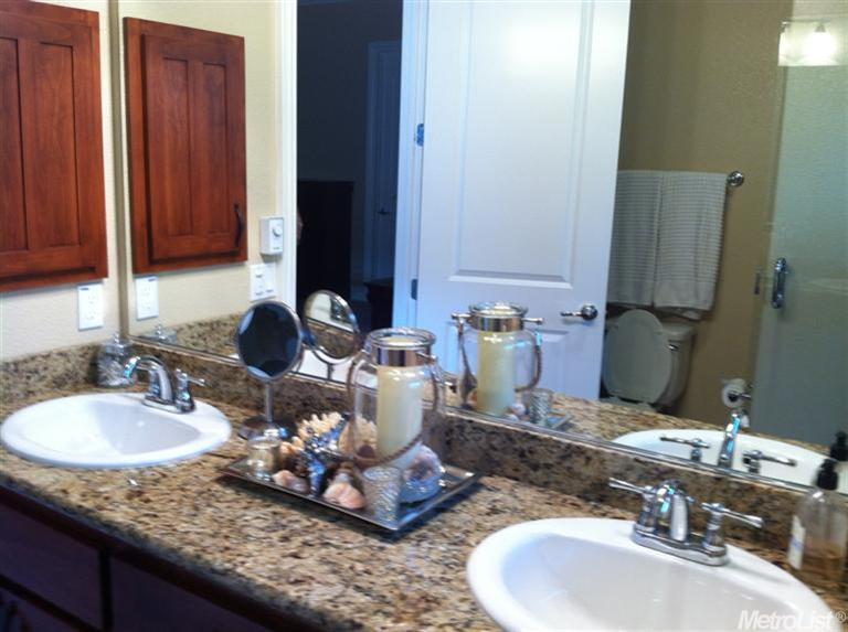 3827 Olive Ln, Carmichael, CA 95608 photo 14