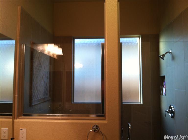 3827 Olive Ln, Carmichael, CA 95608 photo 13