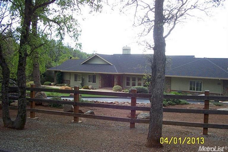 20132 High Meadow Dr, Sonora, CA 95370 photo 1