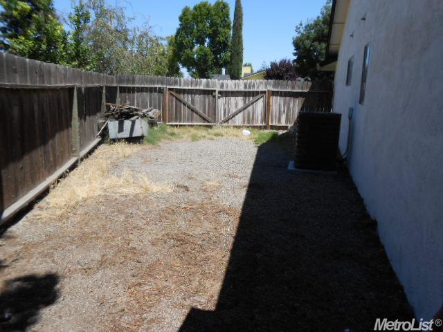 1977 Arrowsmith Dr, Manteca, CA 95336 photo 16