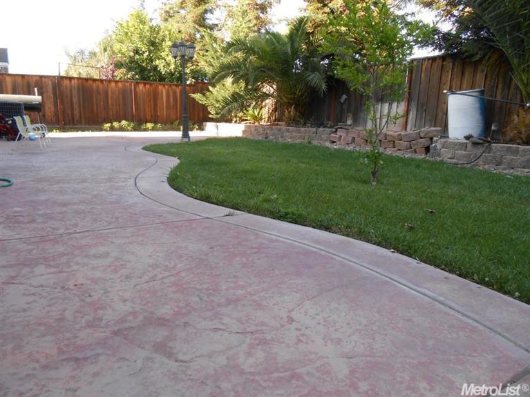 980 Saffron Dr, Tracy, CA 95377 photo 12