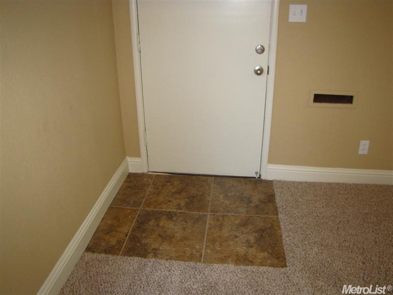 713 Rimby, Lodi, CA 95240 photo 3