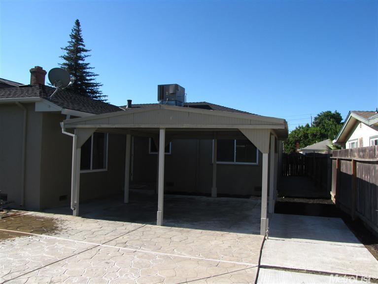 713 Rimby, Lodi, CA 95240 photo 18