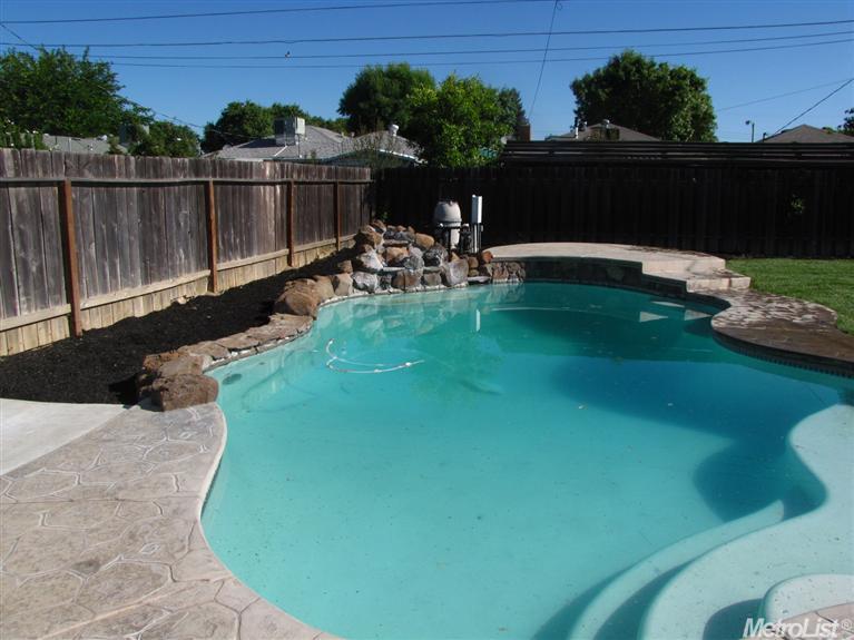 713 Rimby, Lodi, CA 95240 photo 16