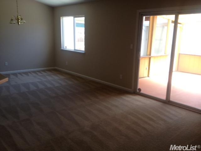 2336 N Drake Ave, Merced, CA 95348 photo 4