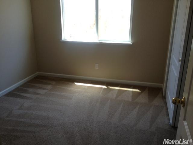 2336 N Drake Ave, Merced, CA 95348 photo 8