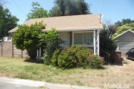 609 Simon St, Galt, CA 95632 photo 1