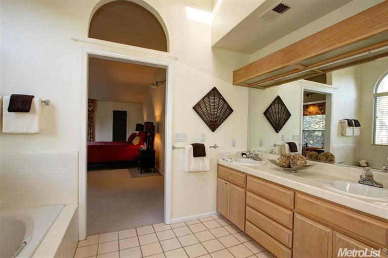 3331 Grosbeak Ct, Davis, CA 95616 photo 19