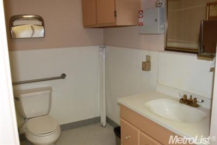 337 Burney St, Modesto, CA 95354 photo 4