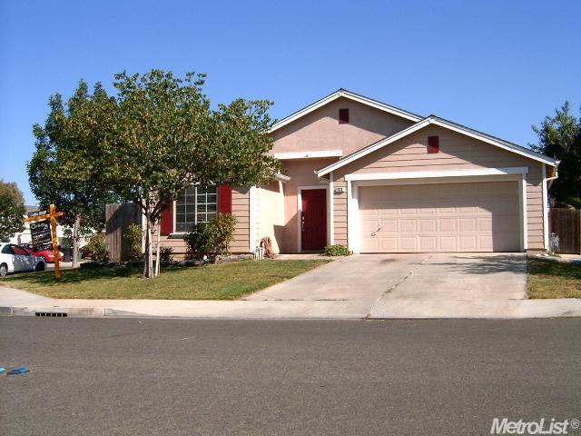 1012 Goldfinch Ln, Patterson, CA 95363 photo 3