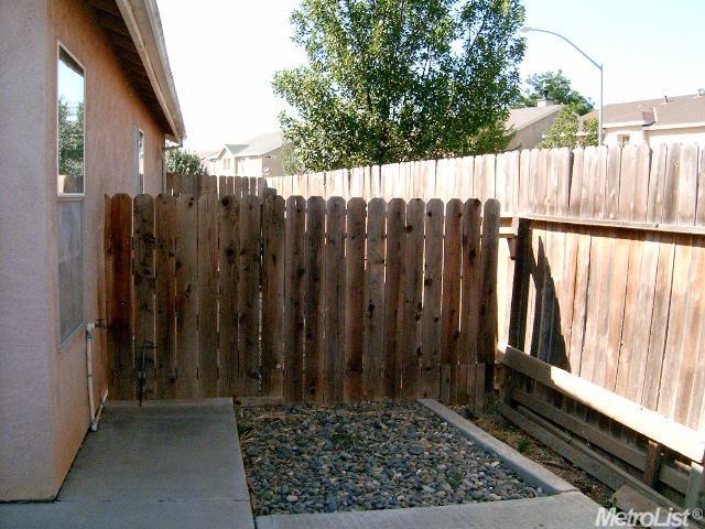 1012 Goldfinch Ln, Patterson, CA 95363 photo 23