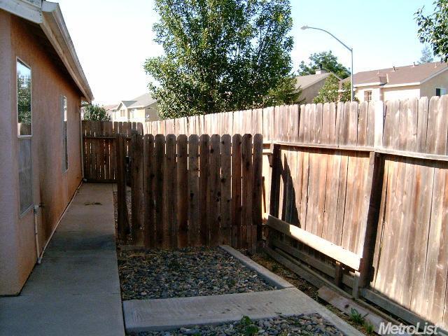 1012 Goldfinch Ln, Patterson, CA 95363 photo 22