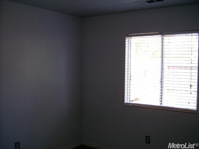 1012 Goldfinch Ln, Patterson, CA 95363 photo 11
