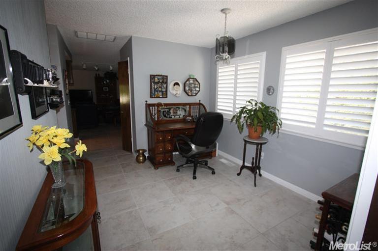 525 Colebrook Ct, Modesto, CA 95350 photo 8