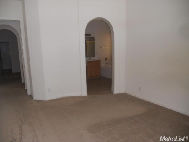 513 Flour Mill Dr, Newman, CA 95360 photo 4
