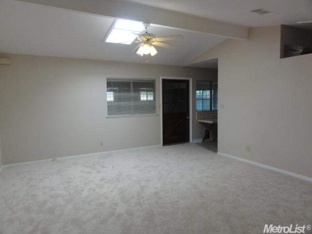 1590 Primrose Ave, Merced, CA 95340 photo 3