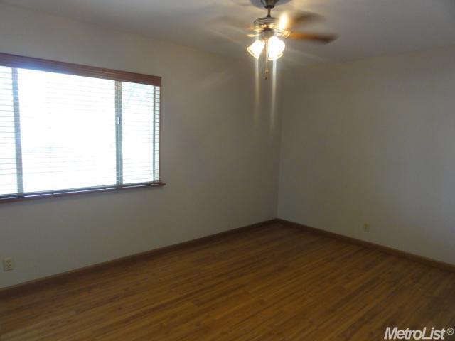 1590 Primrose Ave, Merced, CA 95340 photo 8