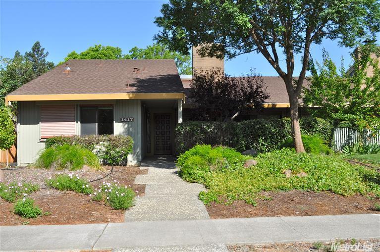 1417 Lake Blvd, Davis, CA 95616 photo 1