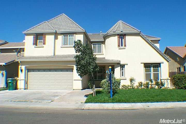 3105 Knightsbridge Dr, Modesto, CA 95355 photo 1